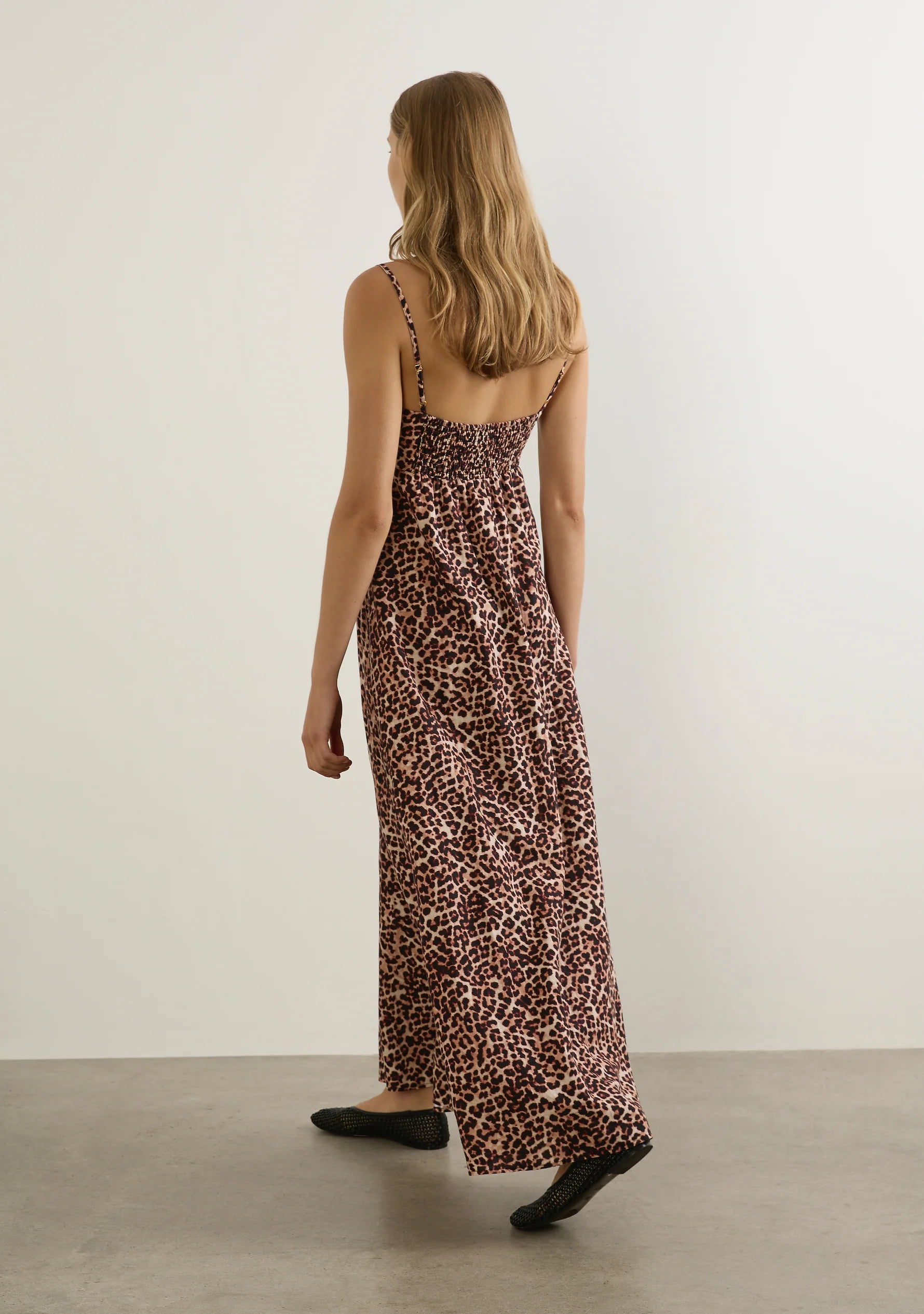 The Ilse Maxi Dress in our striking Canyon Leopard print is a bold new silhouette with a straight neckline, empire waist, and an elegant A-line maxi shape. Crafted from a dry linen-rayon blend with a flattering drape, it’s a true summer stand-out.

Our studio model Yulia is 175cm / 5' 9” and wears a Size S.&nbsp;