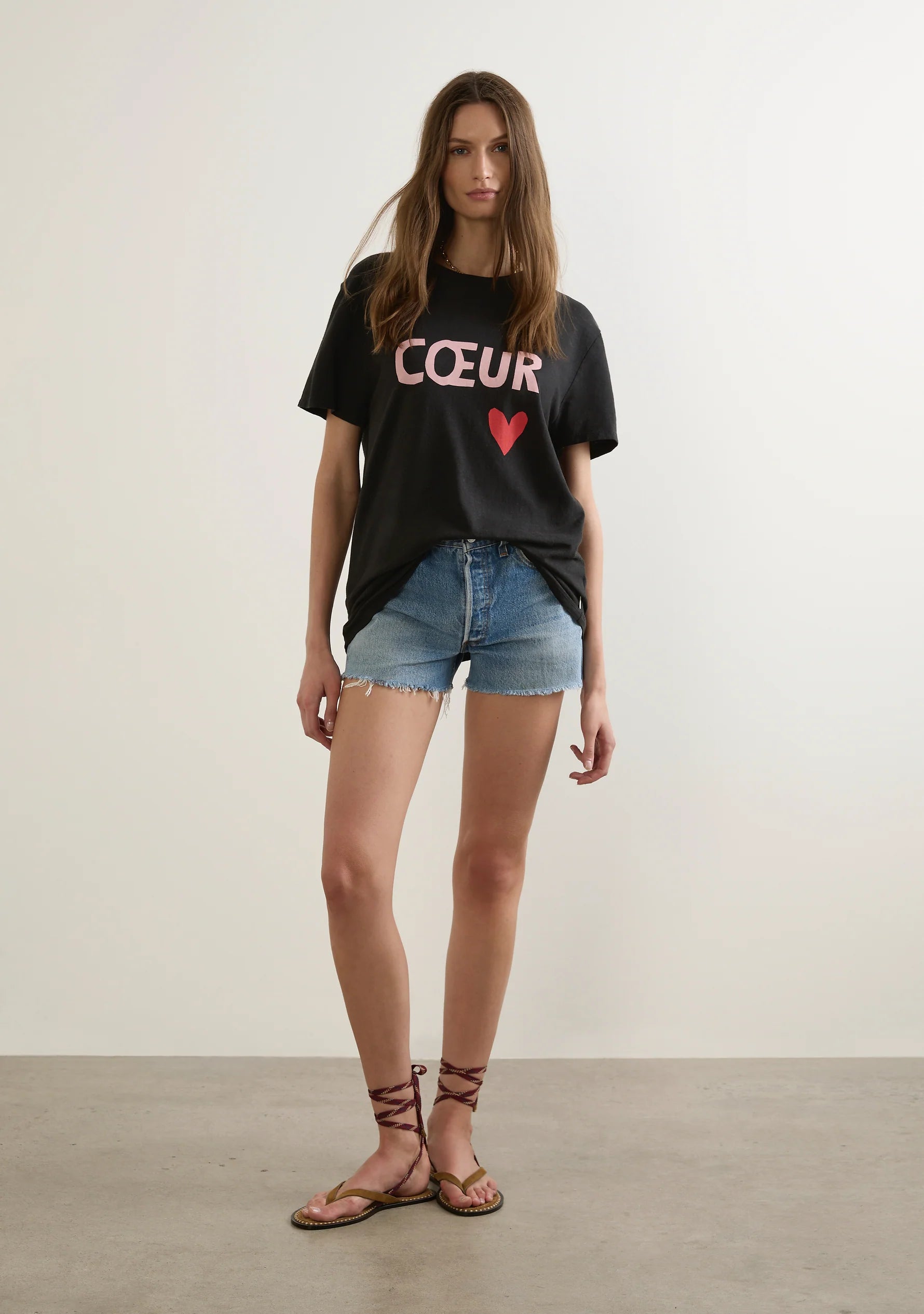 The Heart Classic Tee in black is a best-selling favourite inspired by the French word “Coeur,” meaning “Heart.” Crafted from a sustainable blend of organic cotton and hemp, this versatile summer staple is soft, easy to wear — it’s your denim’s new best friend.

Our studio model Kasia is 182cm / 5'11.5” and wears a Size S.&nbsp;
