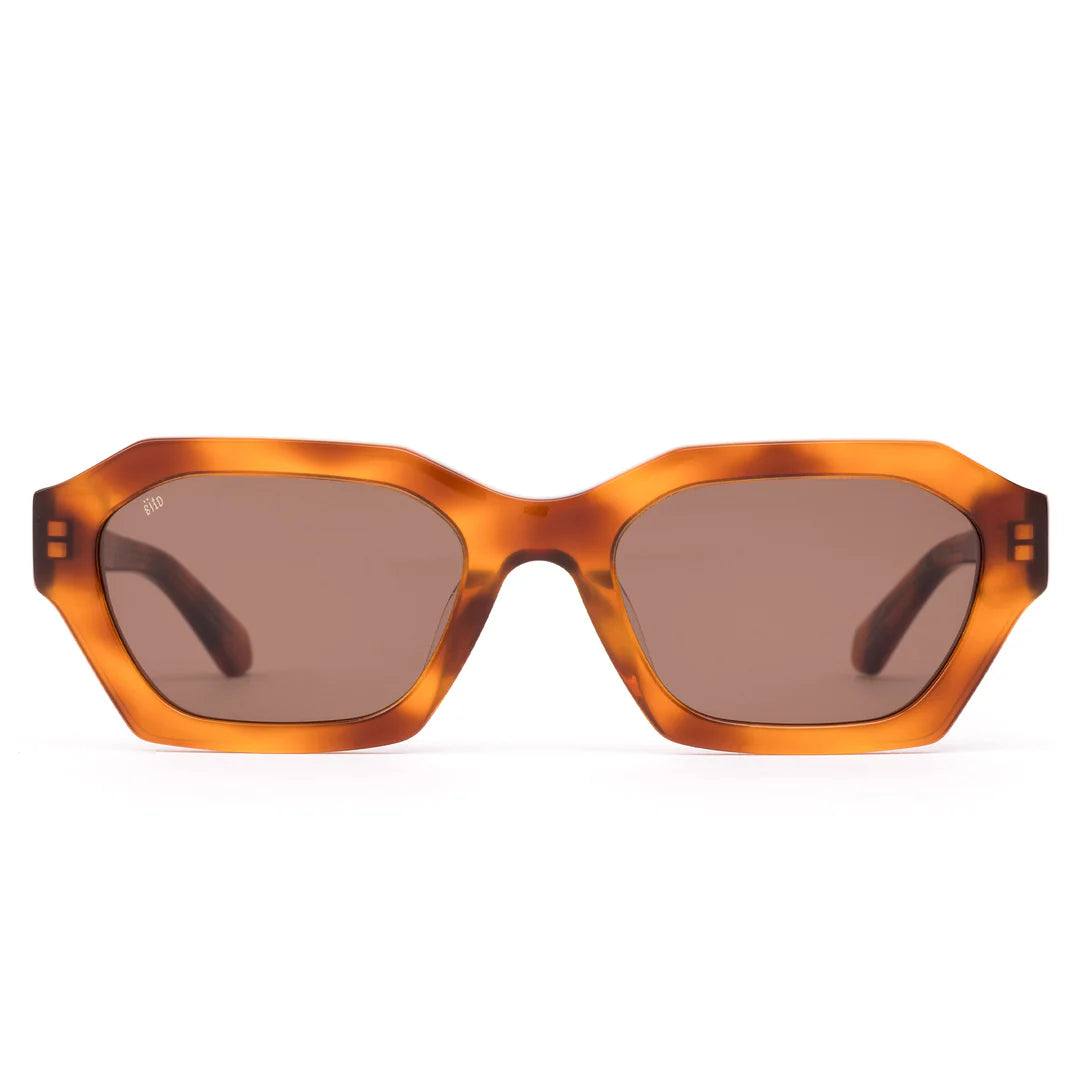 Introducing the Angular Square – a timeless favourite that captures hearts with its iconic design. Versatile and effortlessly chic, this frame complements any outfit with its mid-fitting style, sharp acetate frame, and stylish curved lens details.

Kinetics medium fit and versatile shape means it will work for all face shapes.