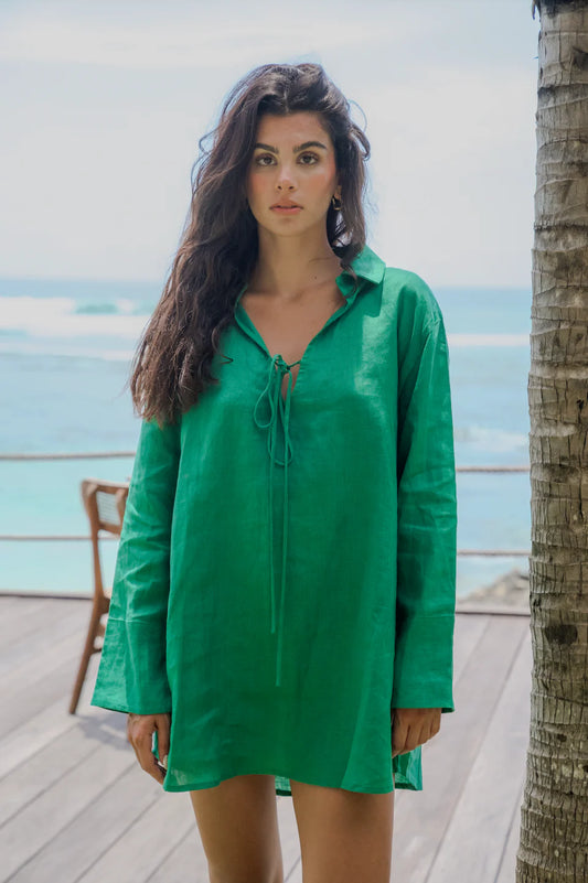 The Zuri - Embrace effortless style with the Zuri Tunic. We love her styled as is or with our Nia Pants. Her floaty silhouette is one you'll reach for time and time again.