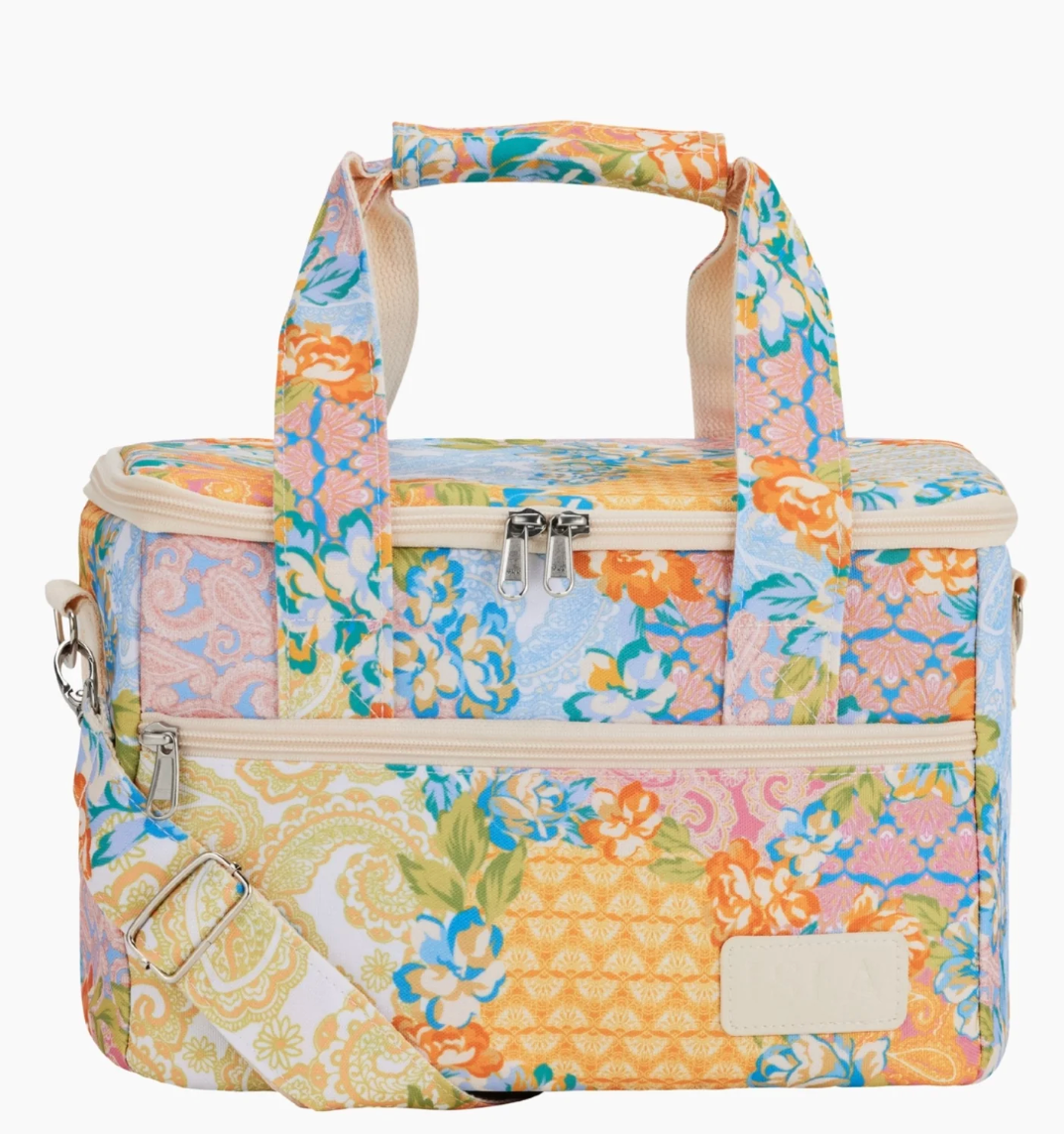 The&nbsp;Gardenia&nbsp;small cooler bag&nbsp;has a vibrant patchwork print of bohemian motifs and romantic florals. With insulation for freshness and easy to wipe-clean, Gardenia makes practical more playful.&nbsp;Spacious and versatile, it’s designed for picnics, beach days and weekend adventures.

- Premium and durable&nbsp;recycled&nbsp;polyester&nbsp;fabric&nbsp;made from plastic bottles&nbsp;

-&nbsp;W30 x D20 x H20cm (12L)

- Insulated internal lining

- Seek sun protection with a matching&nbsp;beach 