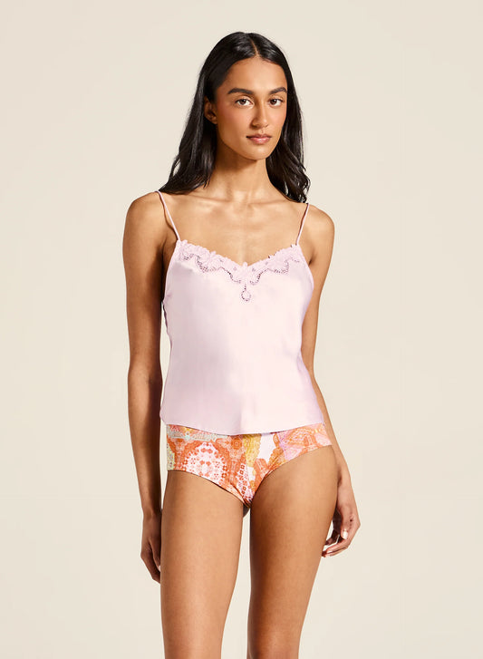 Tiger Lily -&nbsp;Meet the Kit Cami—an effortlessly elegant piece crafted with a soft V neckline, adjustable straps, and intricate embroidered detailing. Designed to drape beautifully with a luxurious handfeel, it brings a touch of timeless sophistication to any outfit. Pair with shorts or a floaty skirt for an ensemble that works from casual days to special summer moments.

Product Details:

Soft v neckline
Adjustable straps
Embroidery details
Delicate drape, luxe handfeel
