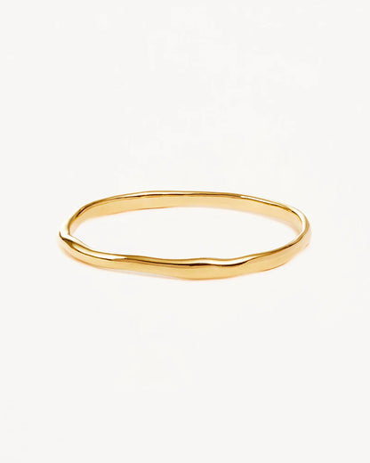 Honour love in all its earthly and heavenly forms with our&nbsp;Lover Bangle. Inspired by the organic shape of the feminine form, this minimalistic high polished bangle is designed to be layered with other&nbsp;by charlotte&nbsp;pieces and sparkle on its own.