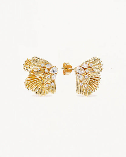 Our&nbsp;18k Gold Plated Ocean Whisper Statement Earrings&nbsp;are reminiscent&nbsp;of the untouched beauty of the ocean in its quiet, soft moments. Our Ocean Whisper styles are visually ambiguous and beautifully nostalgic,&nbsp;taking on textures and shapes of&nbsp;magical things&nbsp;found beneath the sea.&nbsp;&nbsp;