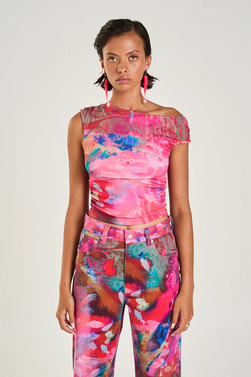 The Off Shoulder Tank in the striking Fish Tank print has been constructed from a stretchy rayon blend, featuring a ruched midsection for a flattering fit.