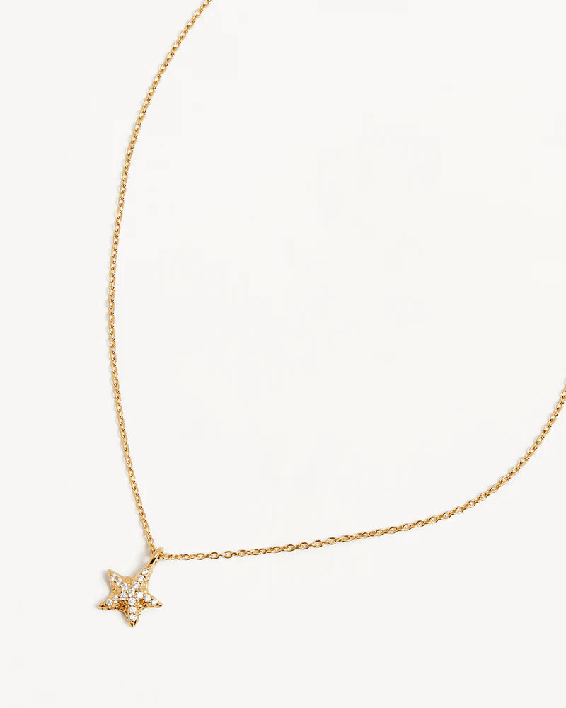 Known as the Star of the Sea, the starfish's ability to regenerate makes&nbsp;our&nbsp;18k Gold Vermeil&nbsp;By&nbsp;the Sea&nbsp;Starfish Necklace&nbsp;a symbol of strength and resilience through challenges.&nbsp;Encrusted with sparkling crystals, wear&nbsp;this keepsake&nbsp;for protection,&nbsp;guidance&nbsp;and divine love.&nbsp;