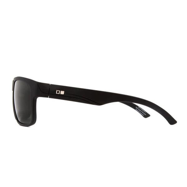 Essential style for those who love the outdoors. Rambler’s lightweight yet tough Swiss Grilamid frame stands up to your brightest adventures, while its mineral glass lenses are scratch-resistant and sustainably made. An absolute classic, suiting most faces and social occasions.