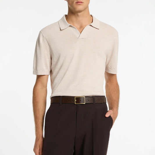 A simple case of less is more. Meticulously handmade from premium cowhide leather, the 'Getting Real' belt is designed with minimalism and daily wear in mind.