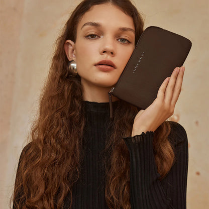 In the high stakes small pouch game, Smoke and Mirrors is the self-confident new kid on the block. Perfectly sized to carry your most important gear like phone, cards, cash, and keys.