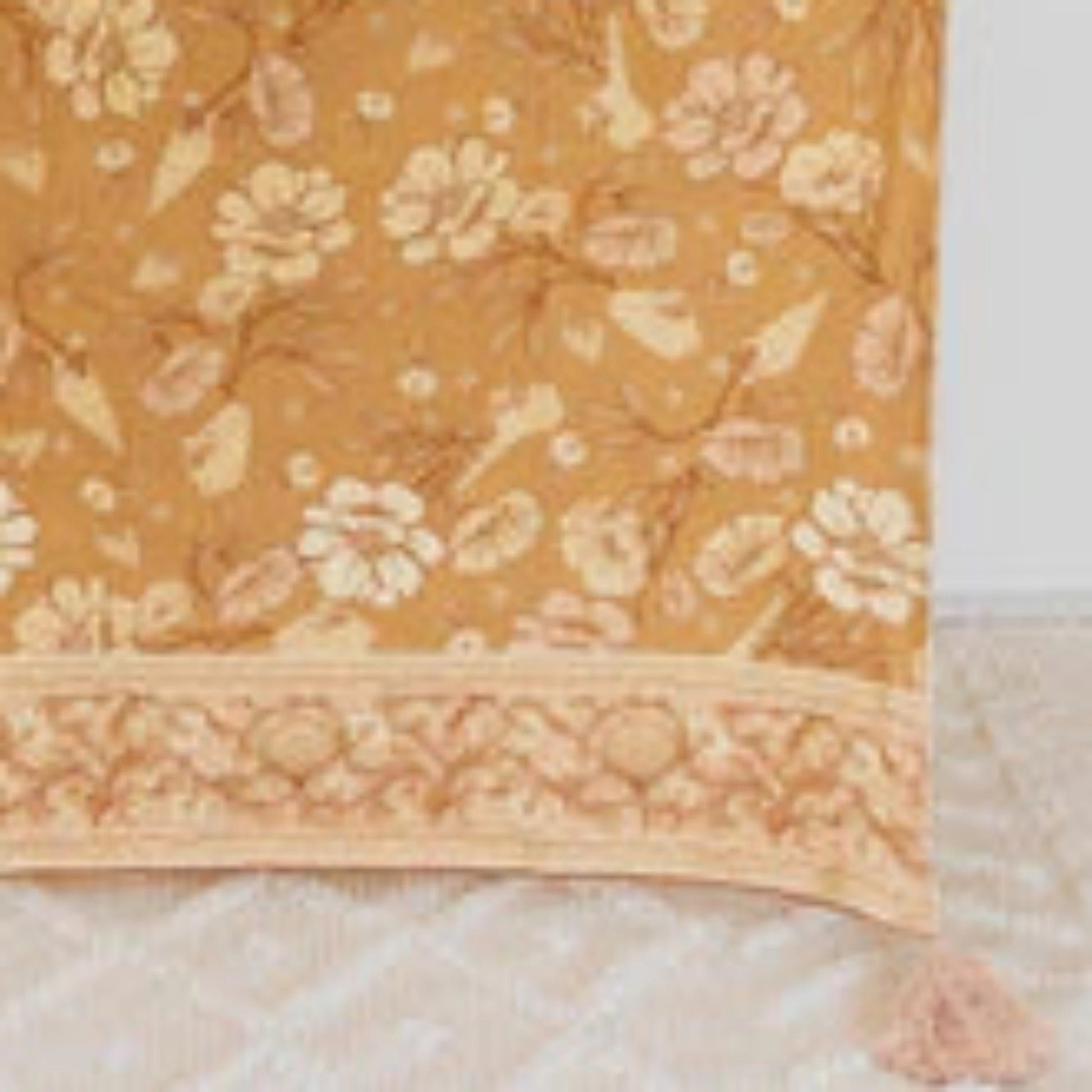 Kailani Seashell Throw Rug in Seashell Pink & Earthy Brown