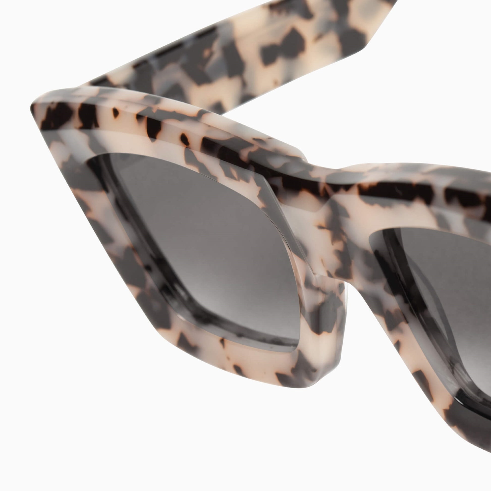 Valley Eye Wear Soho - Ivory Tort Polarised Sunglasses Close up